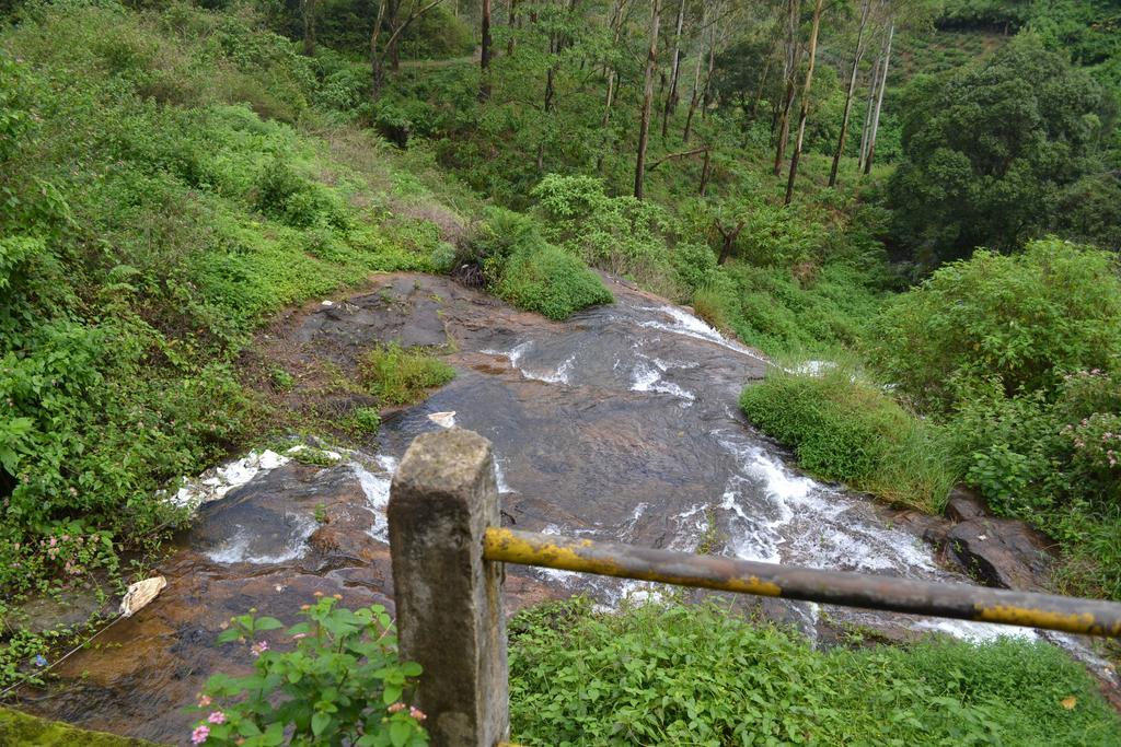 Ferndale Homestay Thekkady Luaran gambar