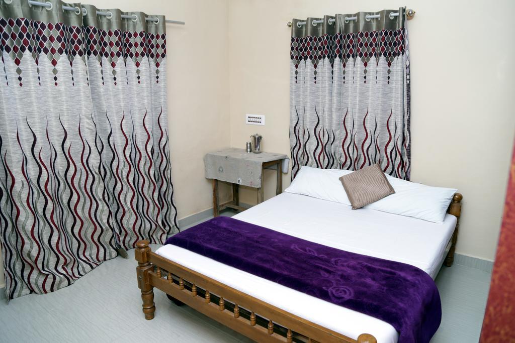 Ferndale Homestay Thekkady Luaran gambar